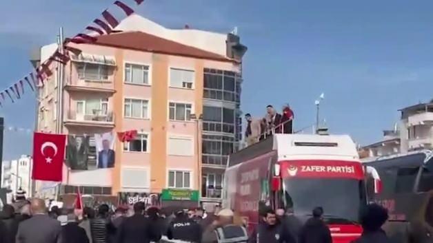 Esed’in gidişi Ümit Özdağ’a yaramadı! Meydan boş kaldı