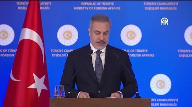 Hakan Fidan’dan Fransa’ya tarihi mesaj: Bazı küçük ülkeler…