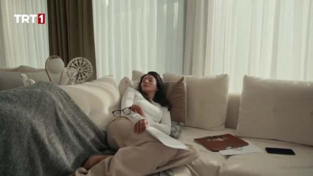 Aybüke Pusat’ın boykot çağrısı tepki çekti Aybüke Pusat’ın boykot çağrısı tepki çekti