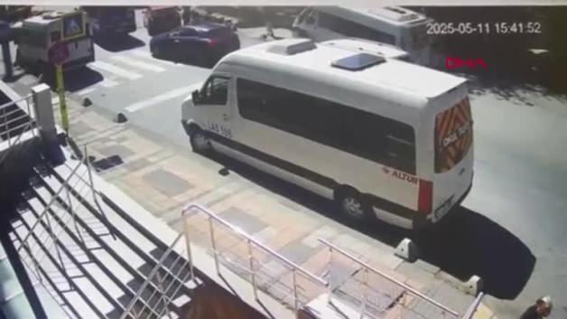 Kağıthane’de can pazarı! Servis aracı yayaların arasına daldı: Ölü ve yaralılar var