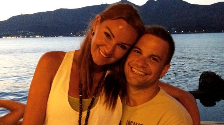 Haberler: Pınar Altuğ yoga videosuyla gündem olmuştu! Eşi Yağmur Atacan’la aşk pozu verdi