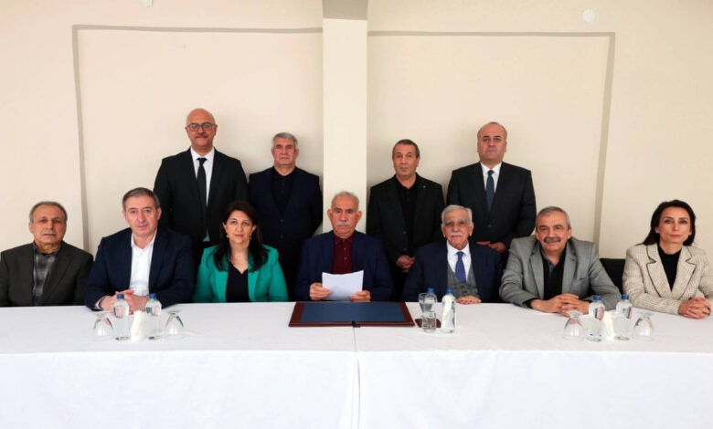 Komisyon kurulduktan sonra ilk ziyaret: DEM Parti heyeti, Öcalan ile görüşmek için İmralı’ya gitti