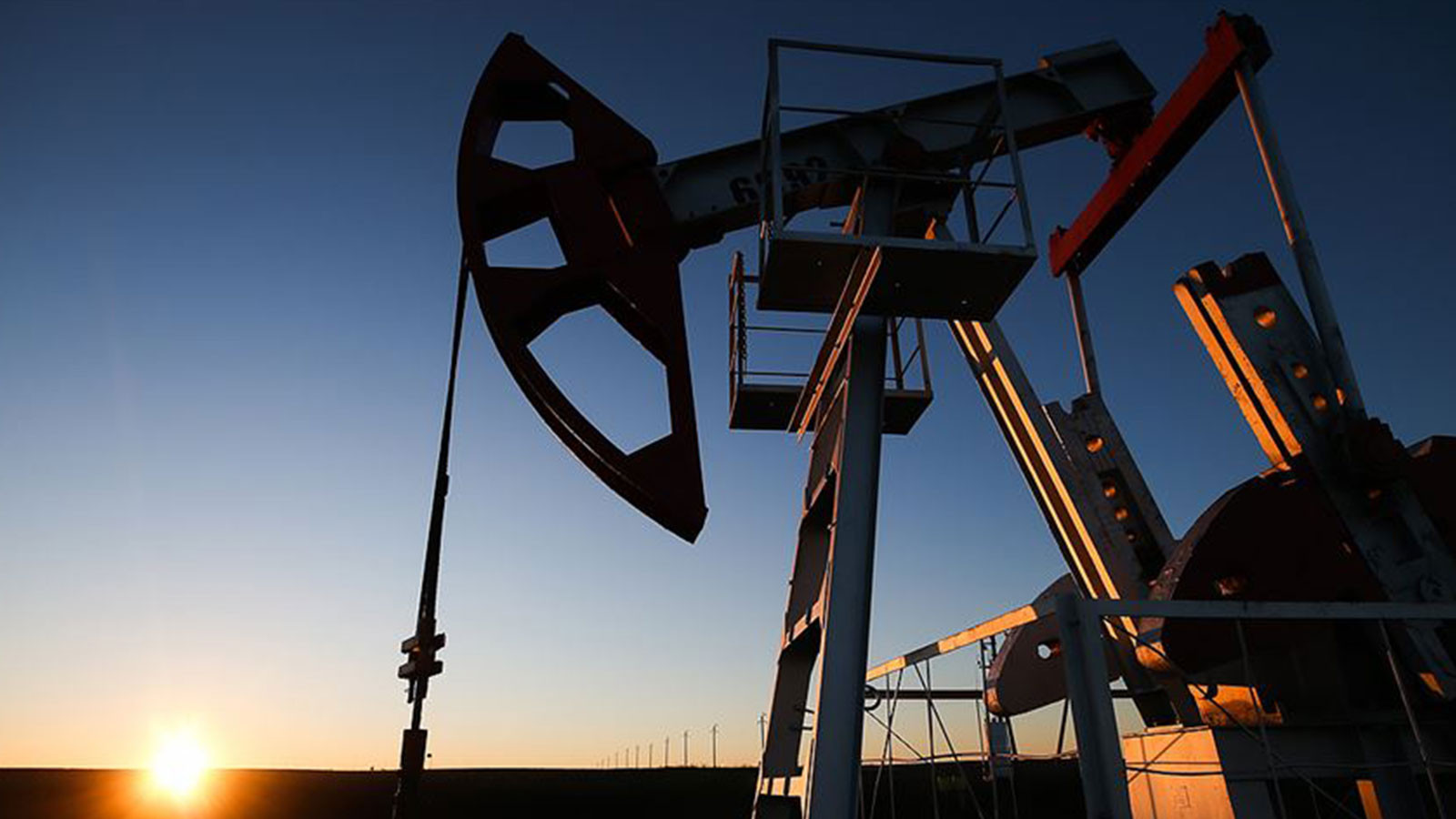 Petrol fiyatı geriliyor