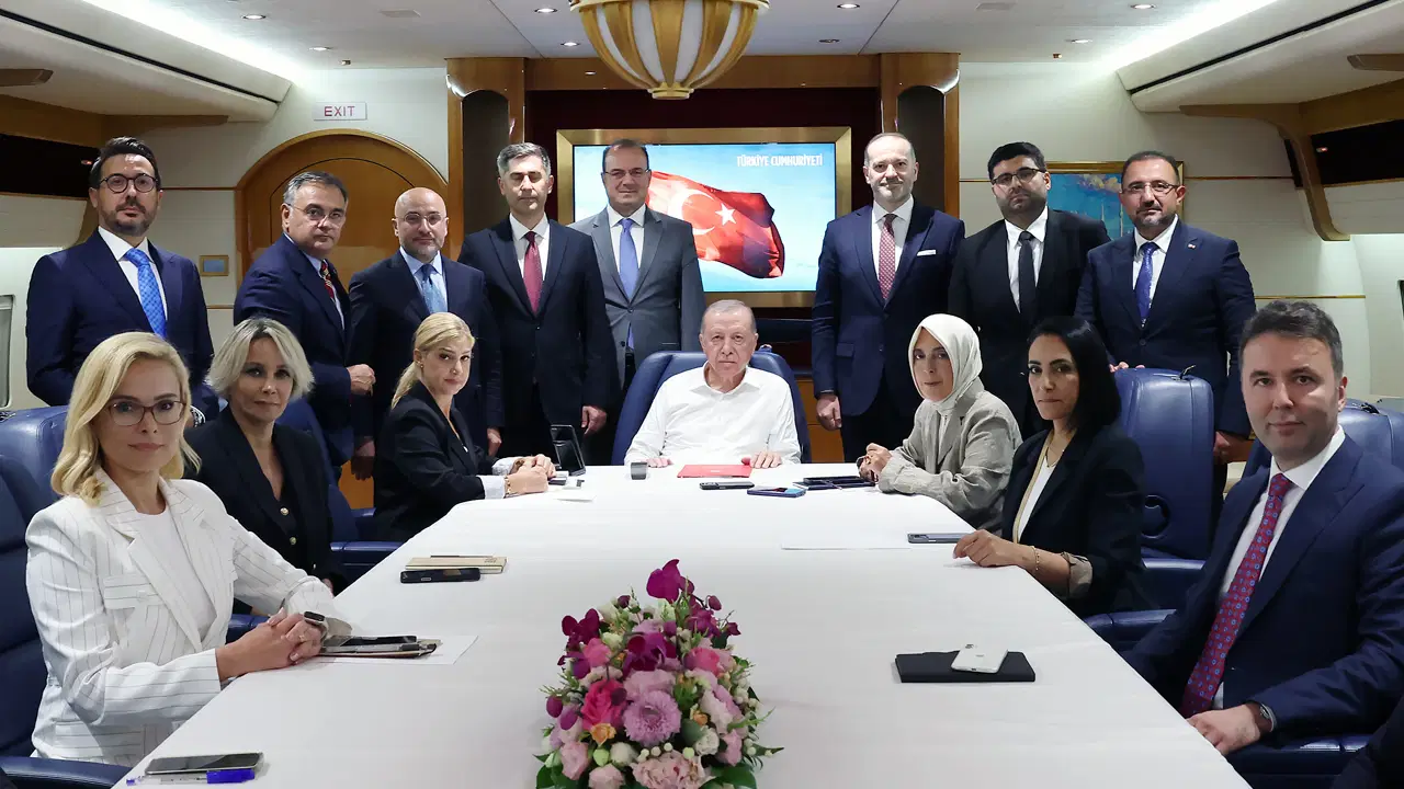 Son dakika… Erdoğan’dan ‘süreç’ açıklaması! ‘Yasal düzenleme olacak mı’ sorusuna yanıt verdi: ’40 yıllık bir sorun ortadan kalkacak’ – Son Dakika Siyaset Haberleri