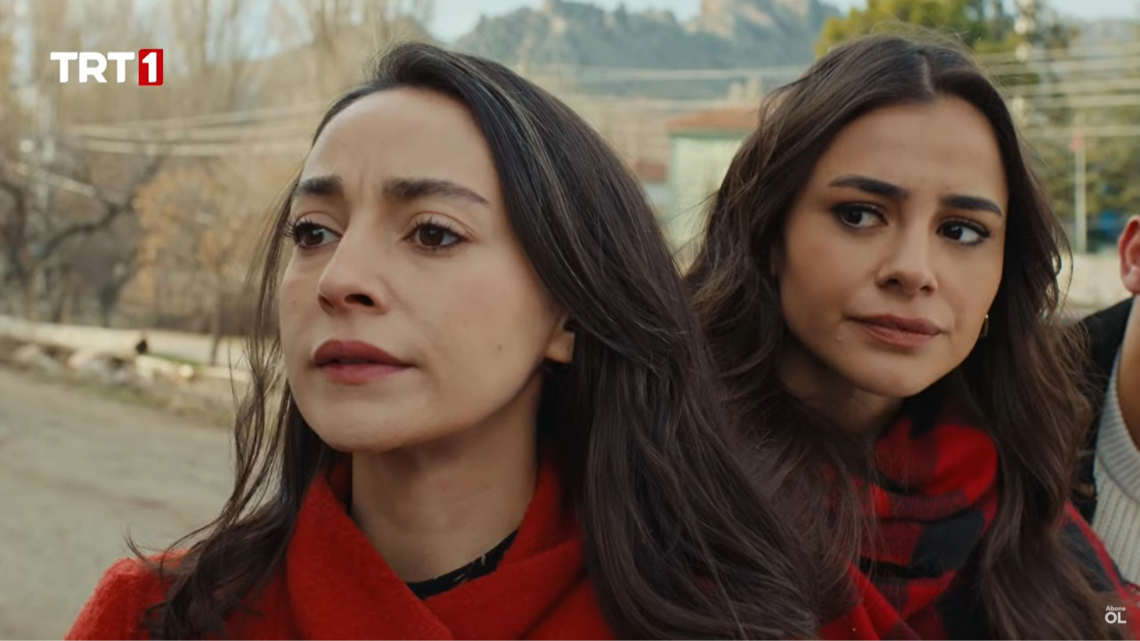 Gönül Dağı afişi yüzünden kriz çıkmıştı! Yeni afişi görenler şaştı kaldı Gönül Dağı afişi yüzünden kriz çıkmıştı! Yeni afişi görenler şaştı kaldı
