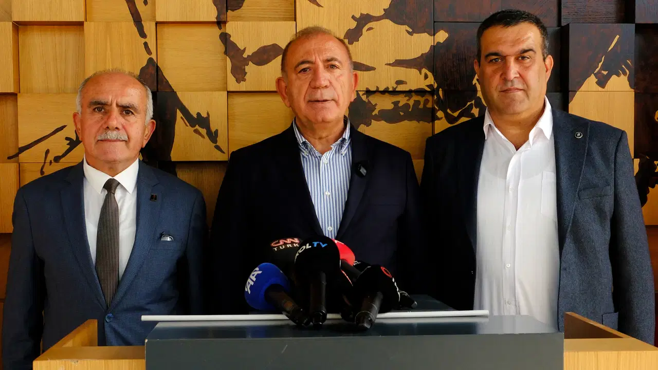 45. Asliye’nin ara kararı sonrası kayyum Gürsel Tekin’den ilk açıklama: ‘Sabırla bekliyoruz, beni zorlamayın’ – Son Dakika Siyaset Haberleri