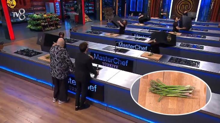 Masterchef’e veda eden isim belli oldu! Somer Şef’ten elenen yarışmacıya müthiş teklif Masterchef’e veda eden isim belli oldu! Somer Şef’ten elenen yarışmacıya müthiş teklif