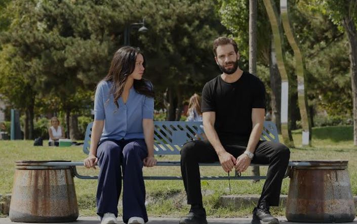 Sahipsizler dizisi yeni sezona iyi bir başlangıç yaptı! Sahipsizler dizisi yeni sezona iyi bir başlangıç yaptı!
