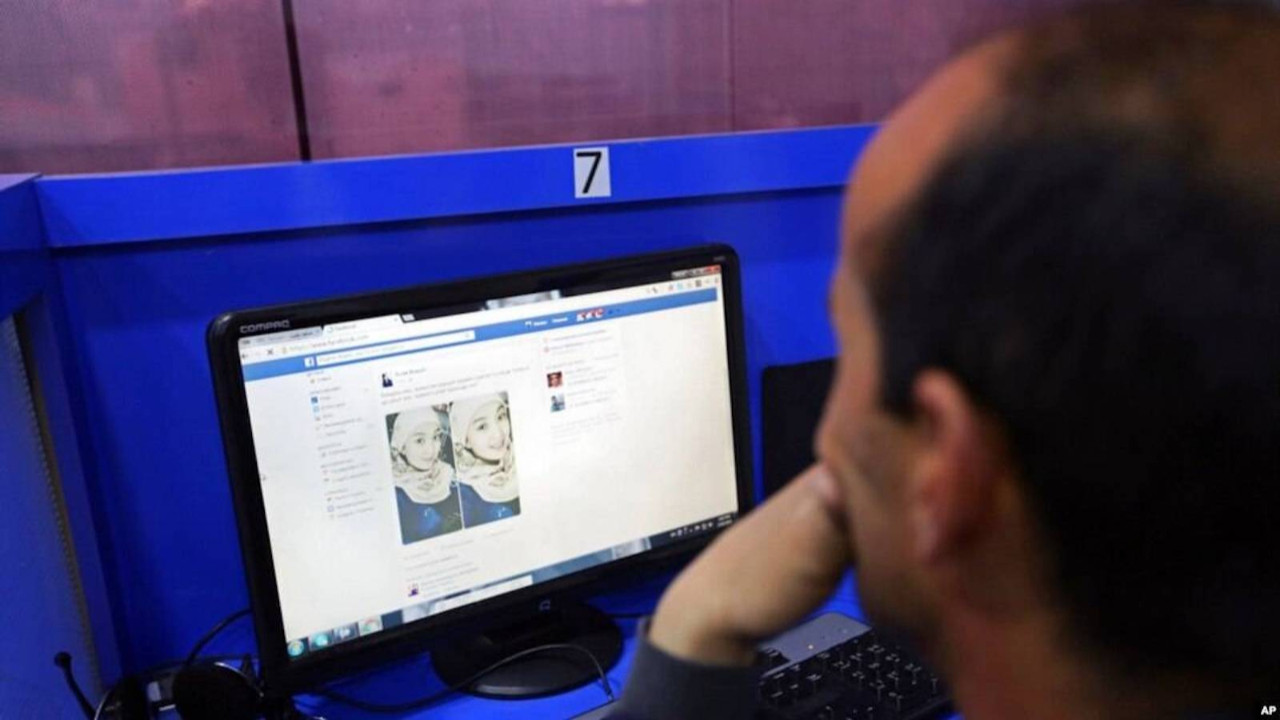 Taliban, ahlaki nedenleri gerekçe göstererek interneti kesti