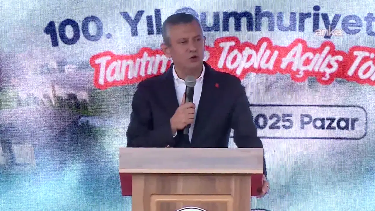 Özgür Özel’den, Erdoğan’a çok sert ‘Meclis protestosu’ yanıtı: ‘Meclis’e gitmedik, kimyası bozuldu, terörist dediklerine çay ısmarladı!’ – Son Dakika Siyaset Haberleri