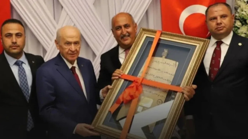 MHP’li başkandan 7 dairelik rüşvet zinciri