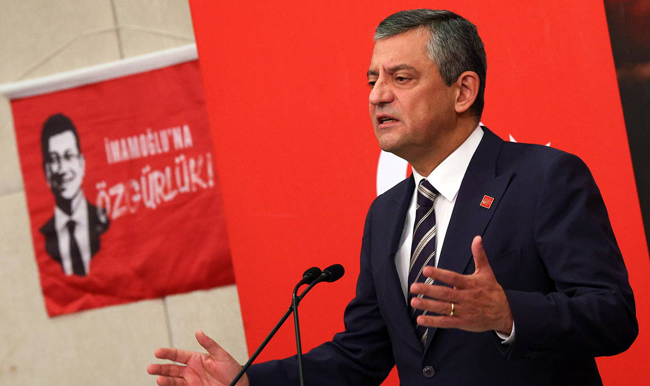 Özgür Özel’den ‘Mansur Yavaş’ ve ‘Meclis protestosu’ açıklaması: ‘Gelecek sene 1 Ekim’de aynı durum olursa…’ – Son Dakika Siyaset Haberleri